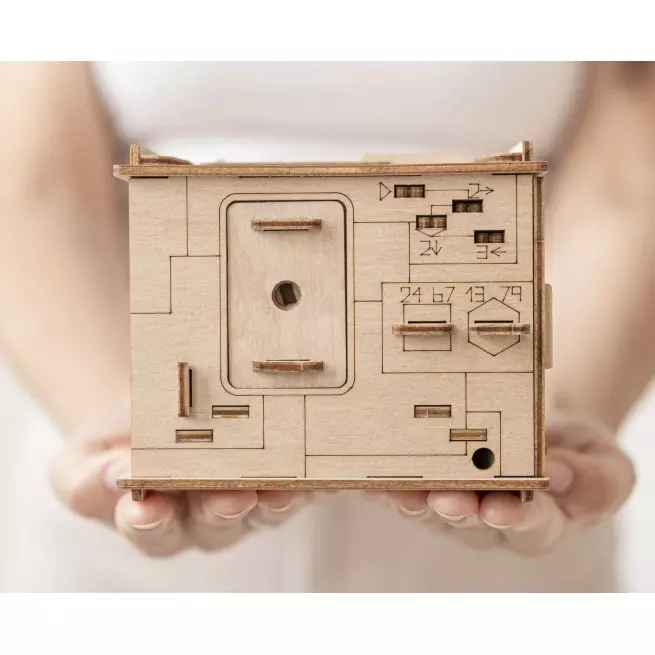 Images and photos of Space Box. ESC WELT.